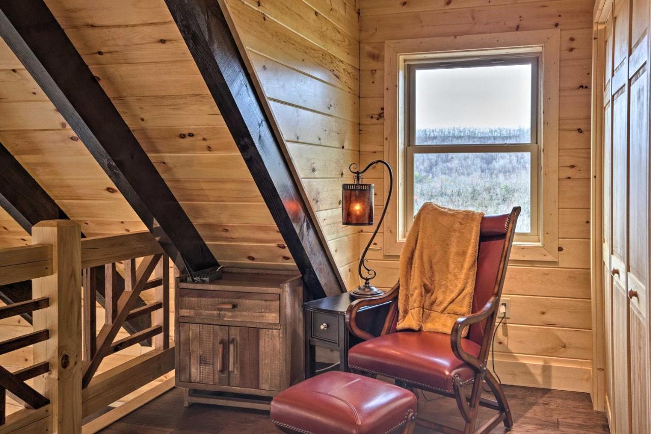 Hilltop Cabin On 5 Acres With Hot Tub And Waterfall! Bryson City Exteriér fotografie
