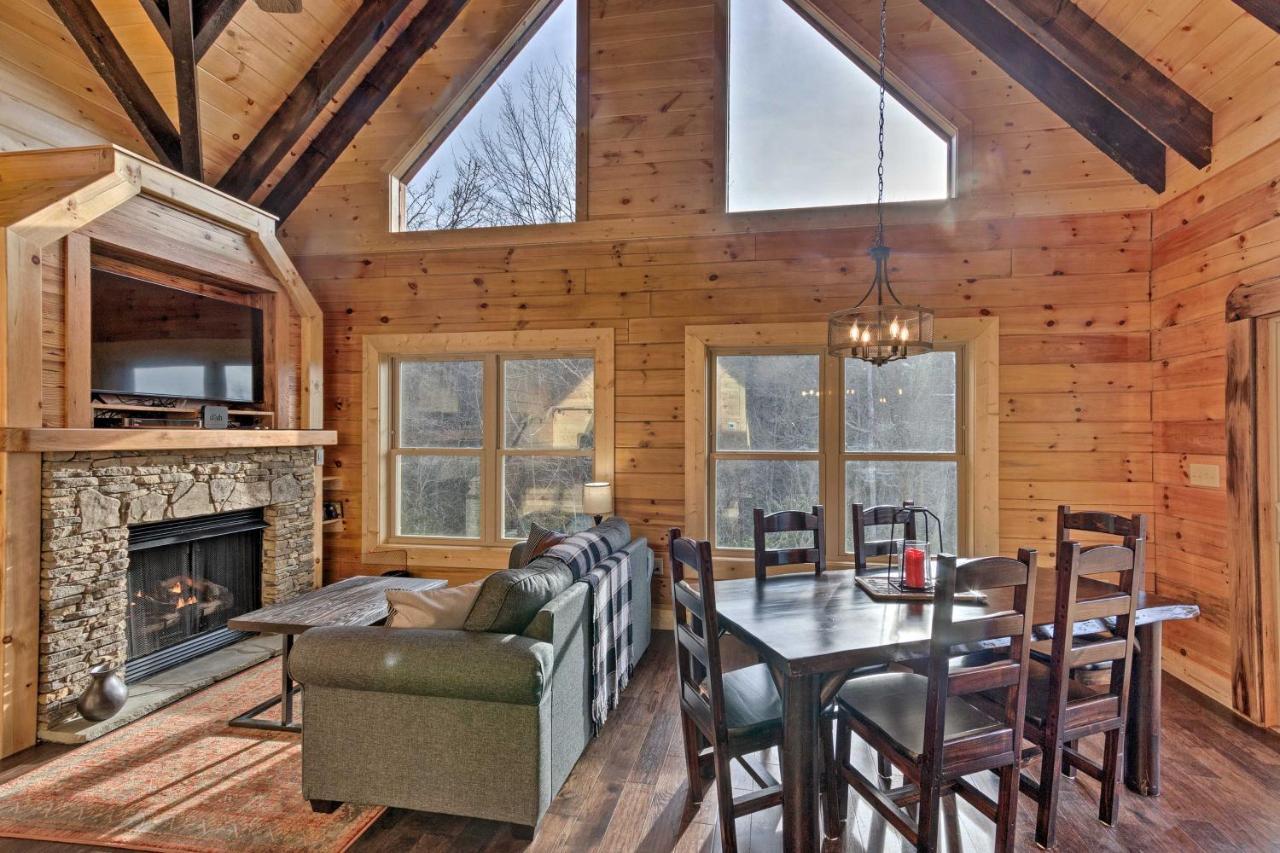 Hilltop Cabin On 5 Acres With Hot Tub And Waterfall! Bryson City Exteriér fotografie