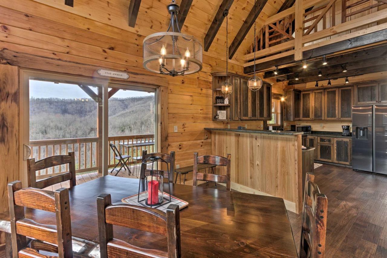 Hilltop Cabin On 5 Acres With Hot Tub And Waterfall! Bryson City Exteriér fotografie